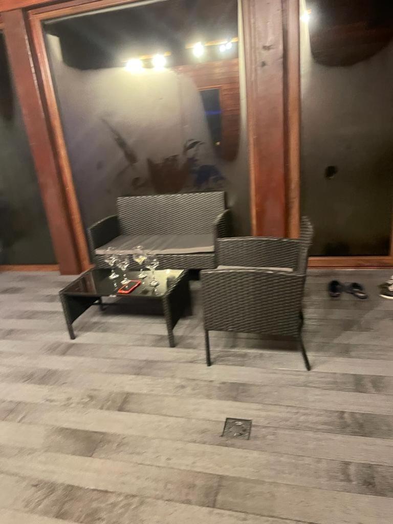 Pensiunea Trei Lalele Moisei Buitenkant foto